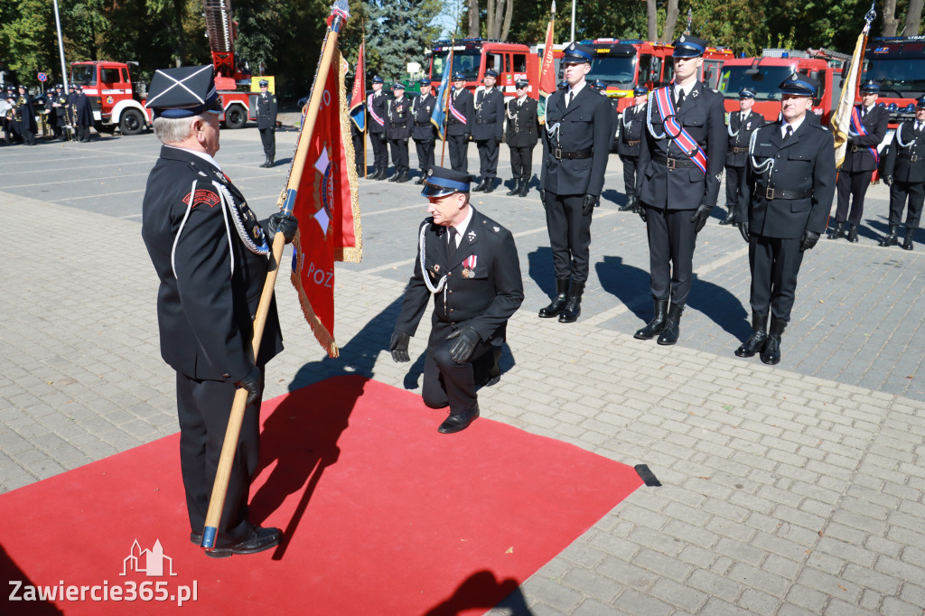 Fotorelacja I: Uroczystość NADANIA SZTANDARU i 50-lecie Zarządu Miejskiego ZOSP RP w Zawierciu