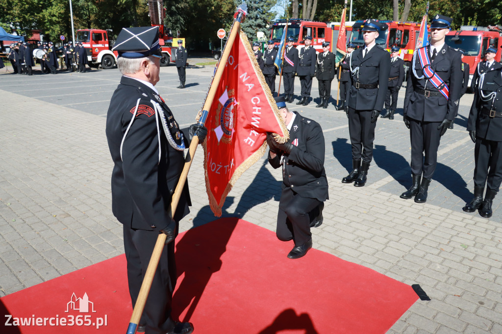 Fotorelacja I: Uroczystość NADANIA SZTANDARU i 50-lecie Zarządu Miejskiego ZOSP RP w Zawierciu
