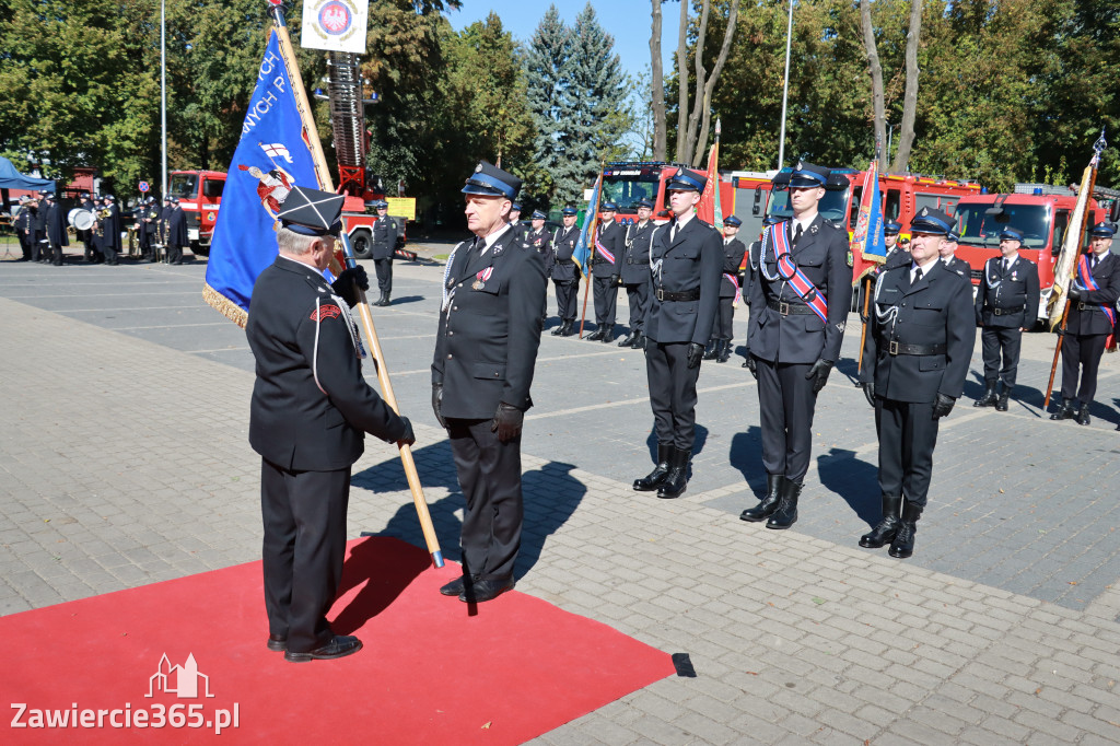 Fotorelacja I: Uroczystość NADANIA SZTANDARU i 50-lecie Zarządu Miejskiego ZOSP RP w Zawierciu