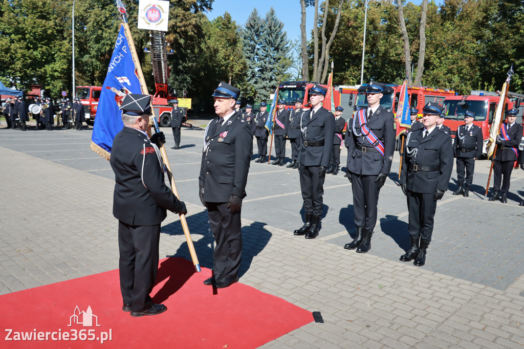 Fotorelacja I: Uroczystość NADANIA SZTANDARU i 50-lecie Zarządu Miejskiego ZOSP RP w Zawierciu