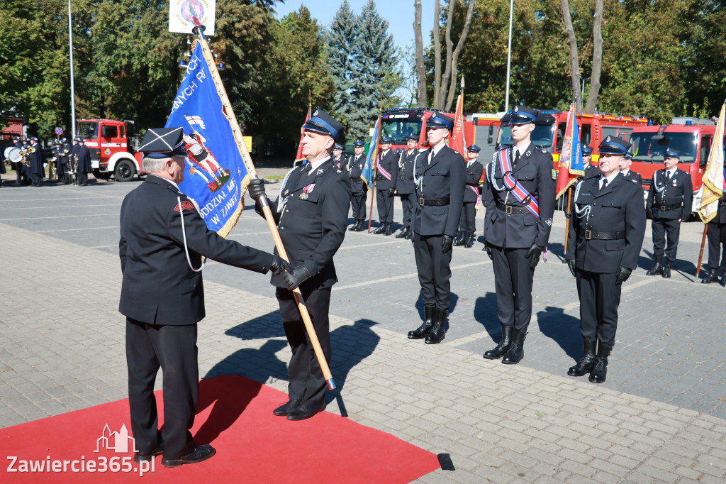 Fotorelacja I: Uroczystość NADANIA SZTANDARU i 50-lecie Zarządu Miejskiego ZOSP RP w Zawierciu