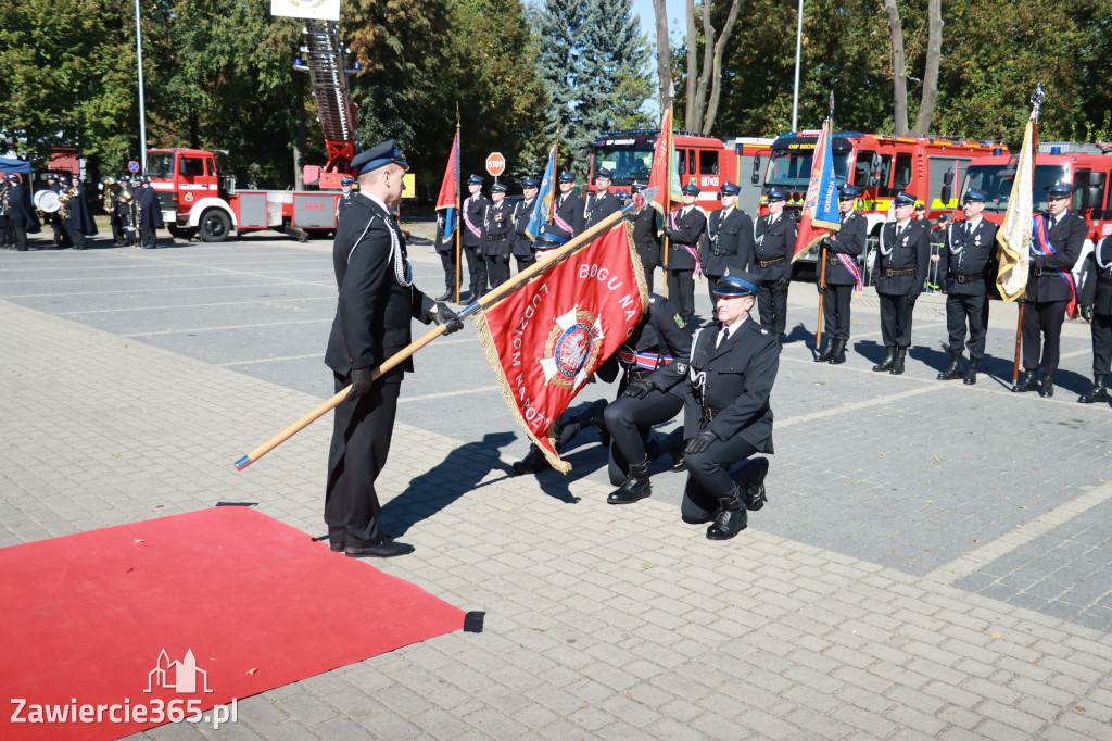 Fotorelacja I: Uroczystość NADANIA SZTANDARU i 50-lecie Zarządu Miejskiego ZOSP RP w Zawierciu