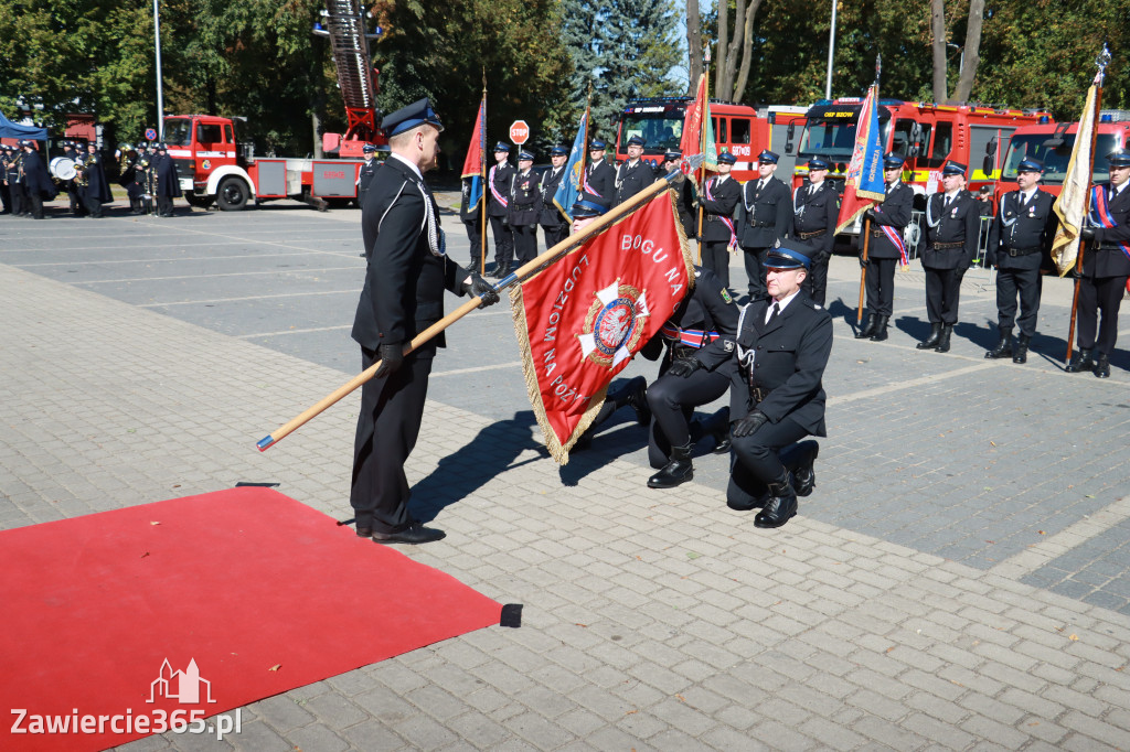 Fotorelacja I: Uroczystość NADANIA SZTANDARU i 50-lecie Zarządu Miejskiego ZOSP RP w Zawierciu