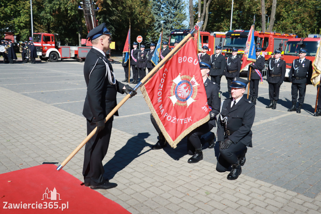 Fotorelacja I: Uroczystość NADANIA SZTANDARU i 50-lecie Zarządu Miejskiego ZOSP RP w Zawierciu