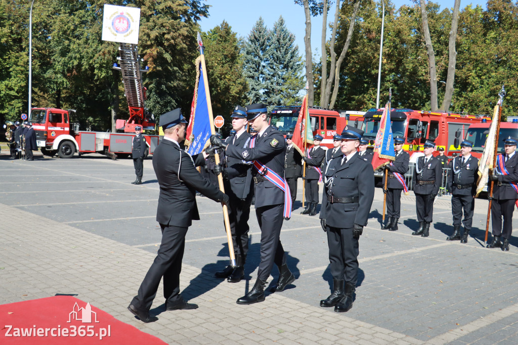 Fotorelacja I: Uroczystość NADANIA SZTANDARU i 50-lecie Zarządu Miejskiego ZOSP RP w Zawierciu