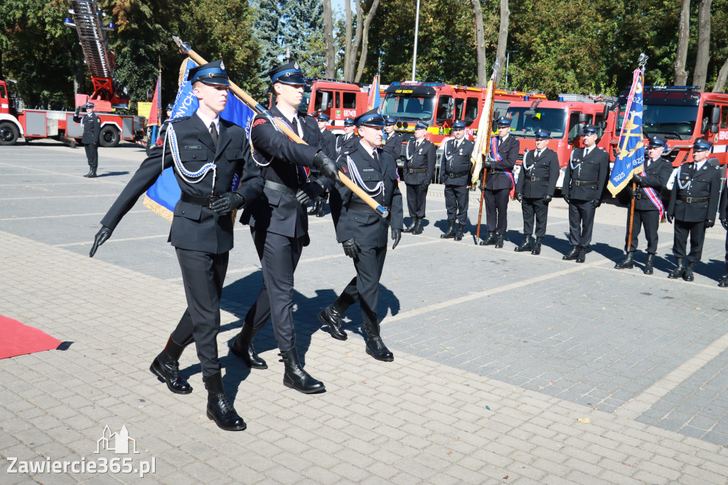 Fotorelacja I: Uroczystość NADANIA SZTANDARU i 50-lecie Zarządu Miejskiego ZOSP RP w Zawierciu