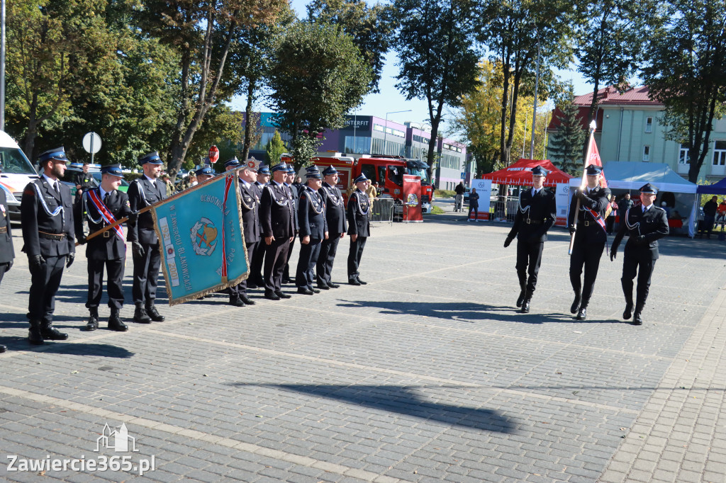 Fotorelacja I: Uroczystość NADANIA SZTANDARU i 50-lecie Zarządu Miejskiego ZOSP RP w Zawierciu