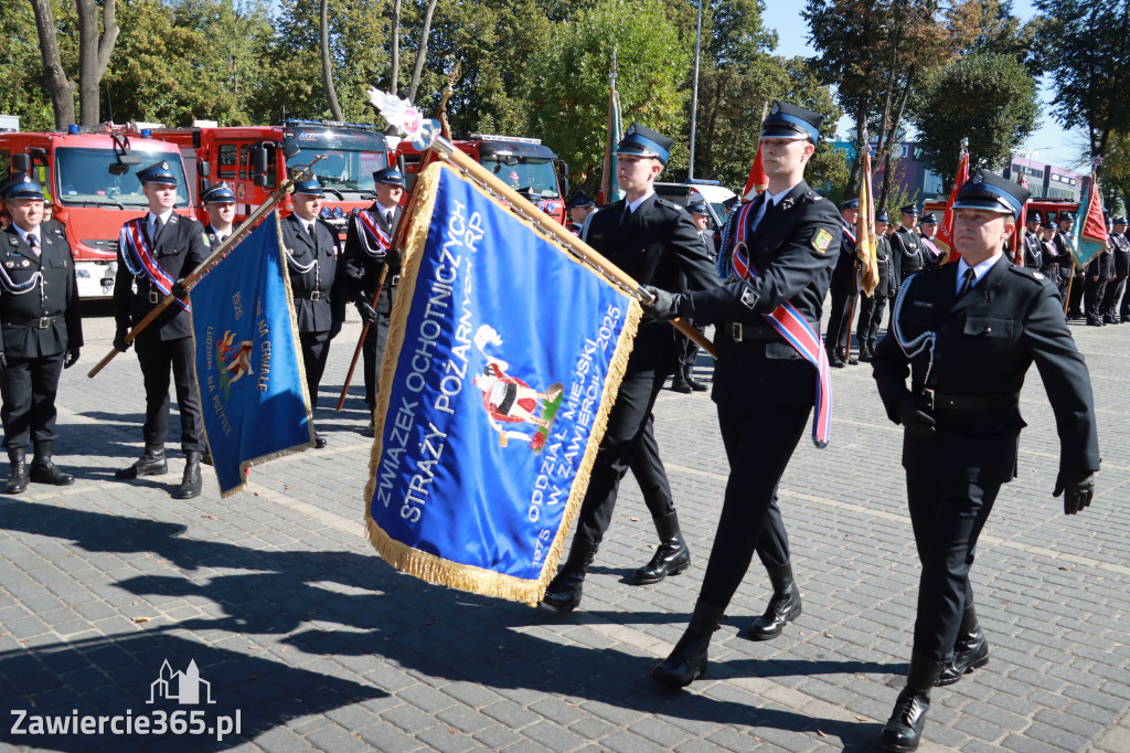 Fotorelacja I: Uroczystość NADANIA SZTANDARU i 50-lecie Zarządu Miejskiego ZOSP RP w Zawierciu
