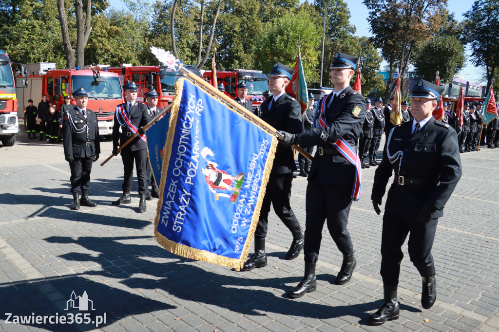 Fotorelacja I: Uroczystość NADANIA SZTANDARU i 50-lecie Zarządu Miejskiego ZOSP RP w Zawierciu