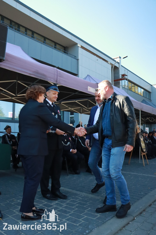Fotorelacja II: Uroczystość NADANIA SZTANDARU i 50-lecie Zarządu Miejskiego ZOSP RP w Zawierciu