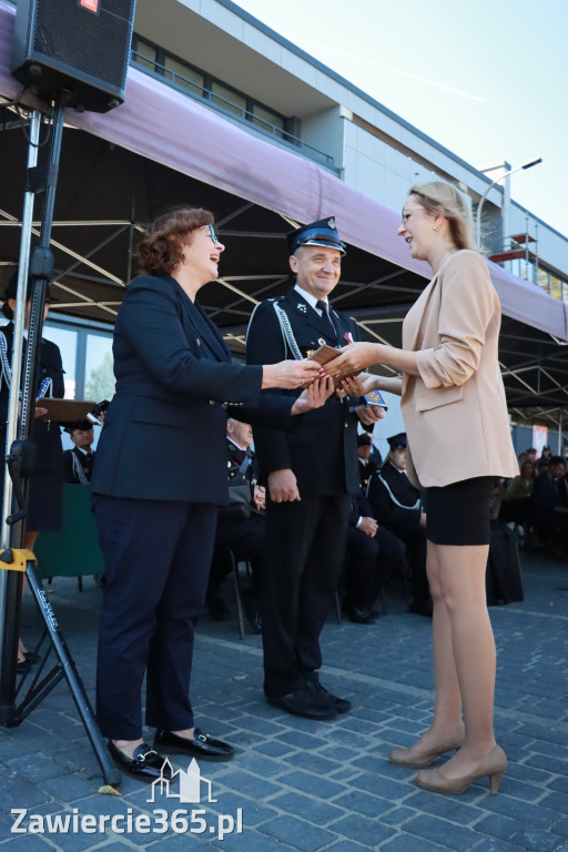 Fotorelacja II: Uroczystość NADANIA SZTANDARU i 50-lecie Zarządu Miejskiego ZOSP RP w Zawierciu