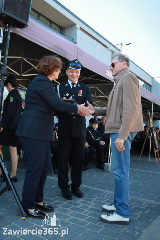 Fotorelacja II: Uroczystość NADANIA SZTANDARU i 50-lecie Zarządu Miejskiego ZOSP RP w Zawierciu
