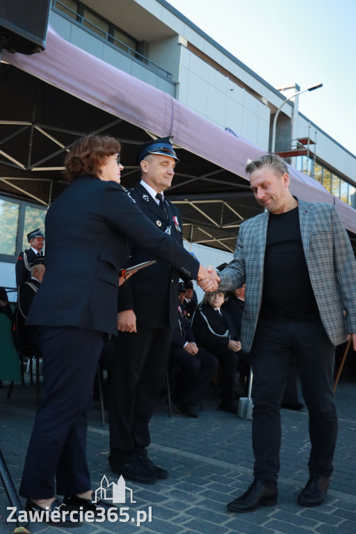 Fotorelacja II: Uroczystość NADANIA SZTANDARU i 50-lecie Zarządu Miejskiego ZOSP RP w Zawierciu