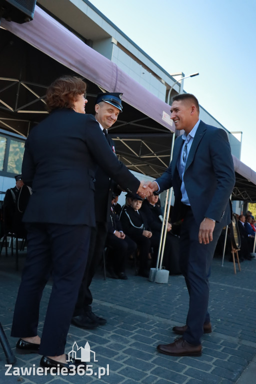 Fotorelacja II: Uroczystość NADANIA SZTANDARU i 50-lecie Zarządu Miejskiego ZOSP RP w Zawierciu