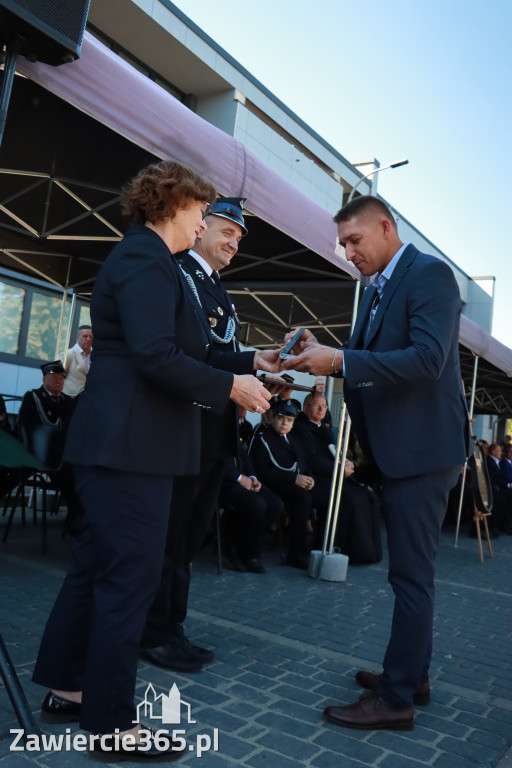Fotorelacja II: Uroczystość NADANIA SZTANDARU i 50-lecie Zarządu Miejskiego ZOSP RP w Zawierciu
