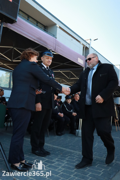 Fotorelacja II: Uroczystość NADANIA SZTANDARU i 50-lecie Zarządu Miejskiego ZOSP RP w Zawierciu