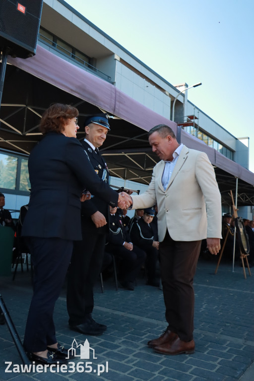 Fotorelacja II: Uroczystość NADANIA SZTANDARU i 50-lecie Zarządu Miejskiego ZOSP RP w Zawierciu