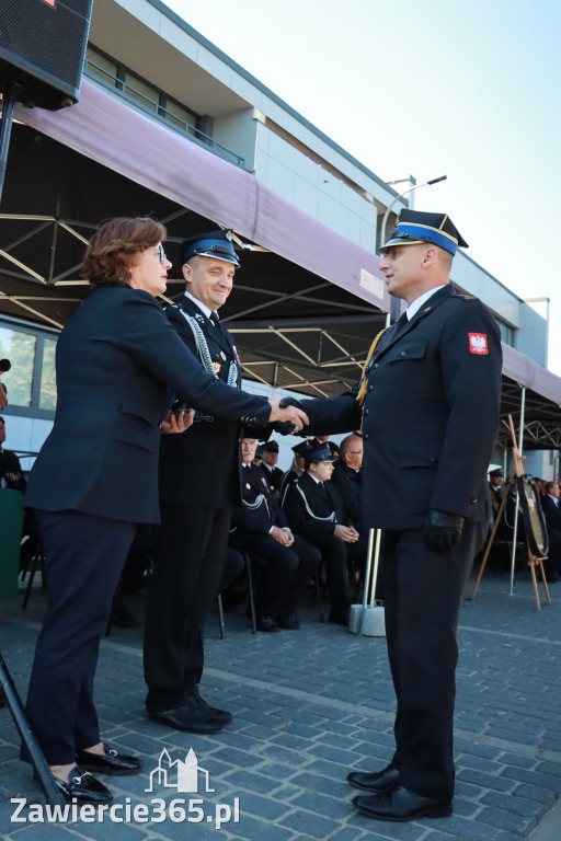 Fotorelacja II: Uroczystość NADANIA SZTANDARU i 50-lecie Zarządu Miejskiego ZOSP RP w Zawierciu