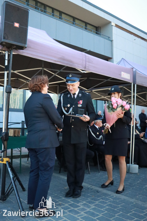 Fotorelacja II: Uroczystość NADANIA SZTANDARU i 50-lecie Zarządu Miejskiego ZOSP RP w Zawierciu