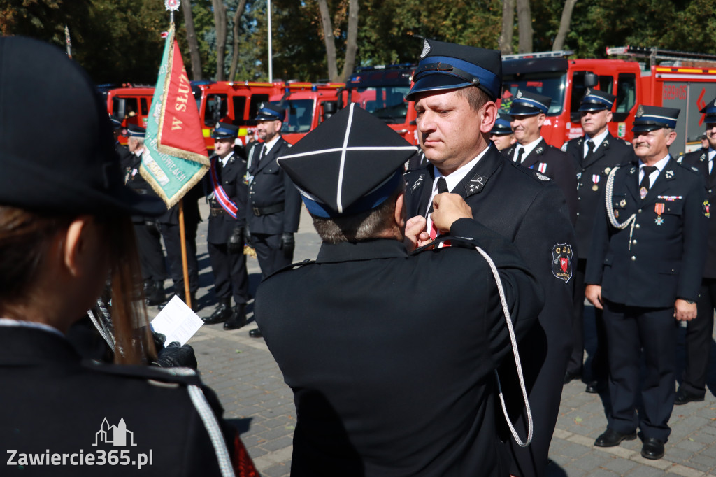 Fotorelacja II: Uroczystość NADANIA SZTANDARU i 50-lecie Zarządu Miejskiego ZOSP RP w Zawierciu
