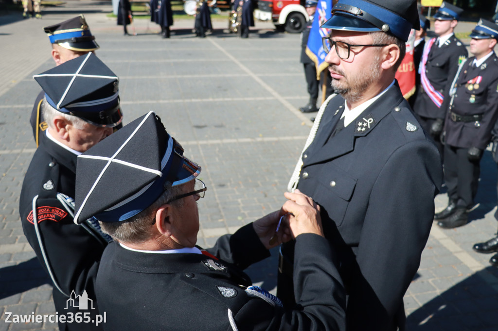 Fotorelacja II: Uroczystość NADANIA SZTANDARU i 50-lecie Zarządu Miejskiego ZOSP RP w Zawierciu