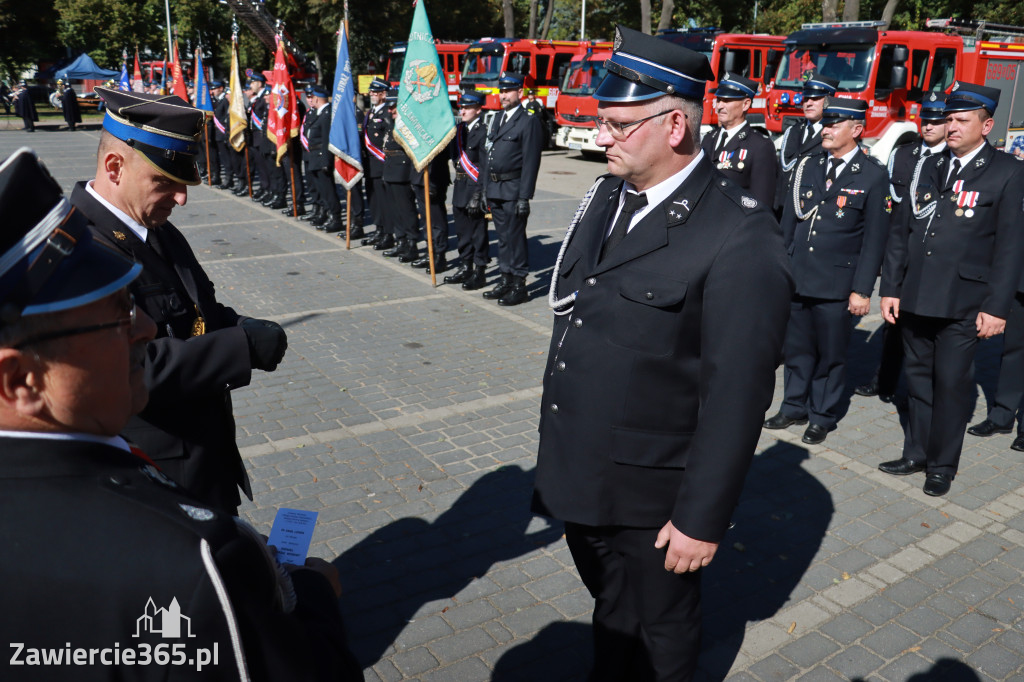 Fotorelacja II: Uroczystość NADANIA SZTANDARU i 50-lecie Zarządu Miejskiego ZOSP RP w Zawierciu
