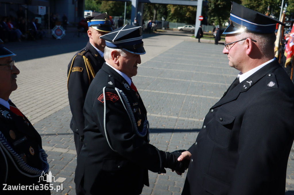 Fotorelacja II: Uroczystość NADANIA SZTANDARU i 50-lecie Zarządu Miejskiego ZOSP RP w Zawierciu