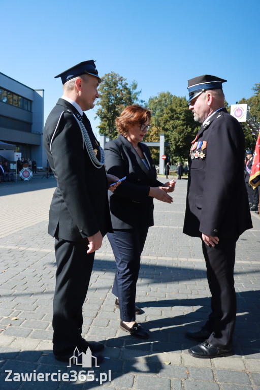 Fotorelacja II: Uroczystość NADANIA SZTANDARU i 50-lecie Zarządu Miejskiego ZOSP RP w Zawierciu