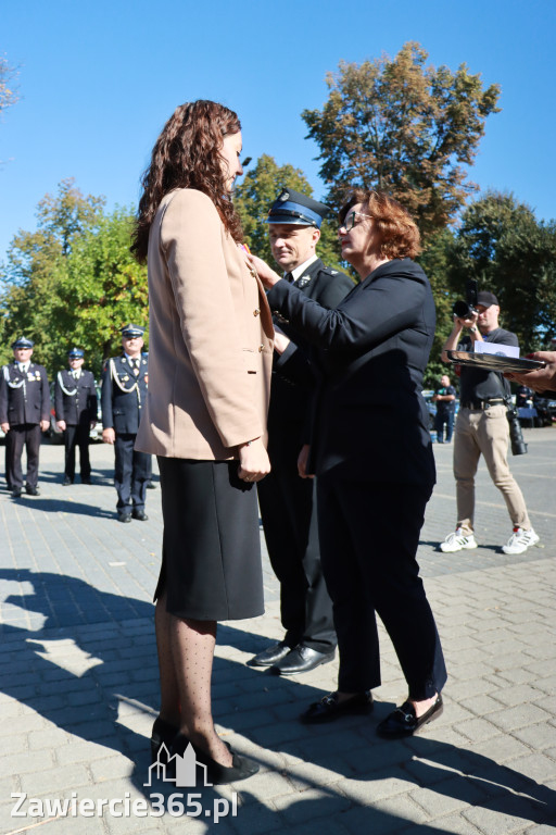 Fotorelacja II: Uroczystość NADANIA SZTANDARU i 50-lecie Zarządu Miejskiego ZOSP RP w Zawierciu
