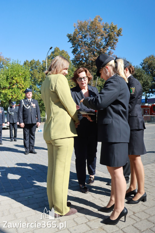 Fotorelacja II: Uroczystość NADANIA SZTANDARU i 50-lecie Zarządu Miejskiego ZOSP RP w Zawierciu