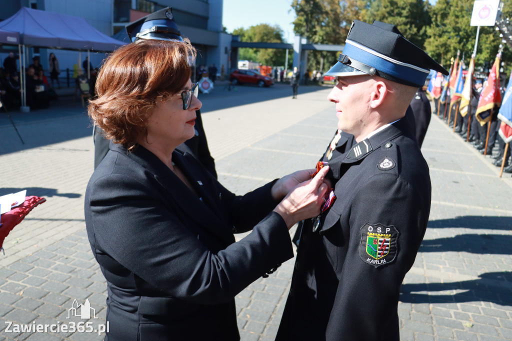 Fotorelacja II: Uroczystość NADANIA SZTANDARU i 50-lecie Zarządu Miejskiego ZOSP RP w Zawierciu
