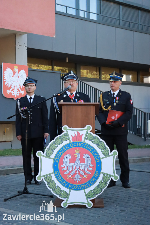 Fotorelacja II: Uroczystość NADANIA SZTANDARU i 50-lecie Zarządu Miejskiego ZOSP RP w Zawierciu