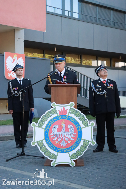 Fotorelacja II: Uroczystość NADANIA SZTANDARU i 50-lecie Zarządu Miejskiego ZOSP RP w Zawierciu