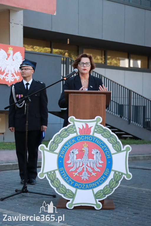 Fotorelacja II: Uroczystość NADANIA SZTANDARU i 50-lecie Zarządu Miejskiego ZOSP RP w Zawierciu