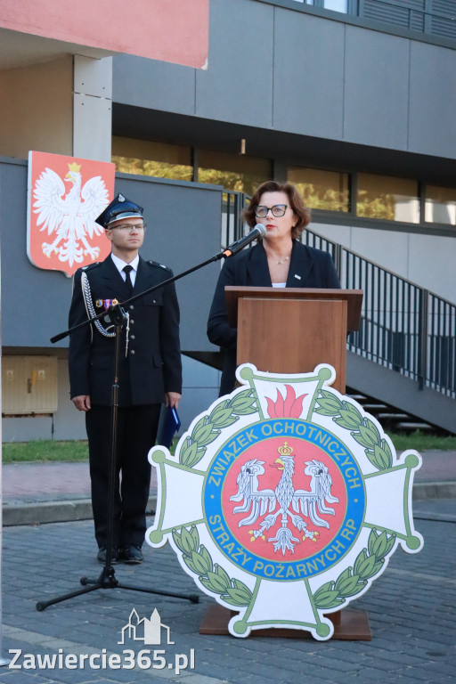 Fotorelacja II: Uroczystość NADANIA SZTANDARU i 50-lecie Zarządu Miejskiego ZOSP RP w Zawierciu