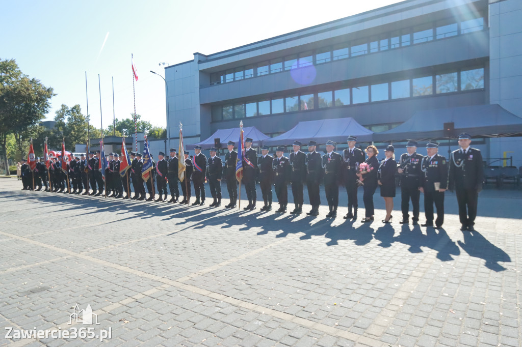 Fotorelacja II: Uroczystość NADANIA SZTANDARU i 50-lecie Zarządu Miejskiego ZOSP RP w Zawierciu