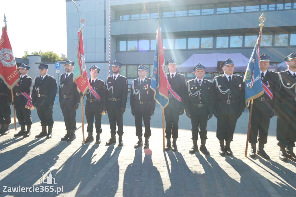Fotorelacja II: Uroczystość NADANIA SZTANDARU i 50-lecie Zarządu Miejskiego ZOSP RP w Zawierciu