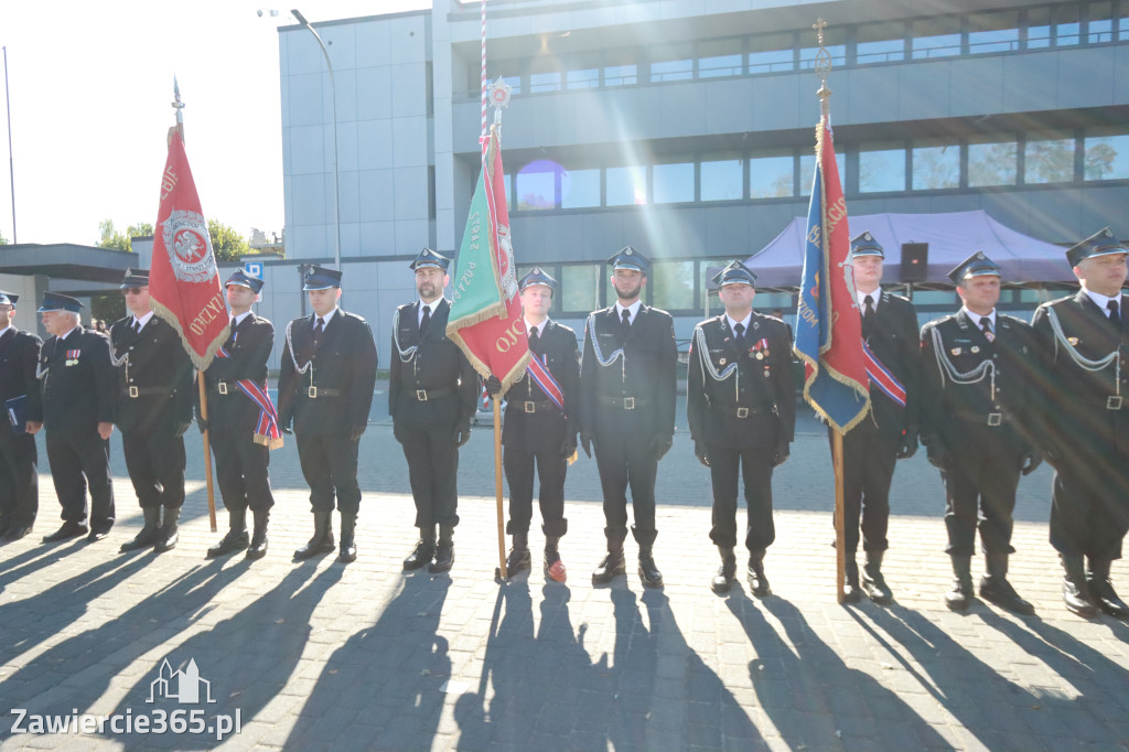 Fotorelacja II: Uroczystość NADANIA SZTANDARU i 50-lecie Zarządu Miejskiego ZOSP RP w Zawierciu