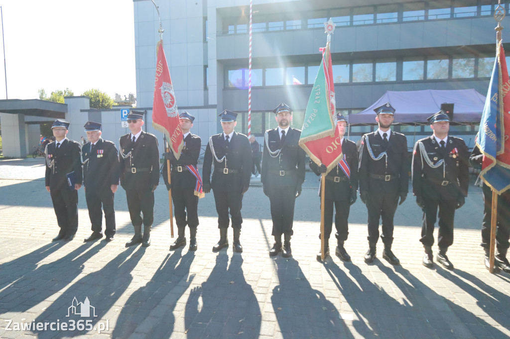 Fotorelacja II: Uroczystość NADANIA SZTANDARU i 50-lecie Zarządu Miejskiego ZOSP RP w Zawierciu