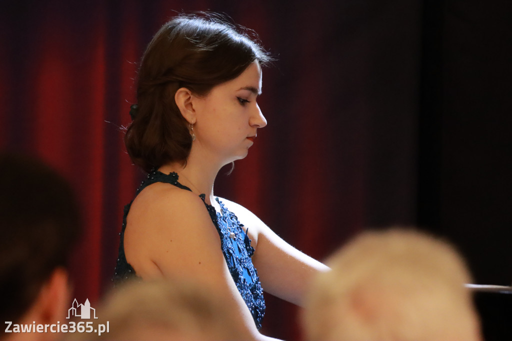 Fotorelacja: Od Etno do Opery – koncert Filharmonii Jurajskiej w Zawierciu!