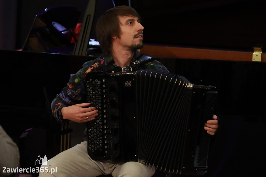 Fotorelacja: Od Etno do Opery – koncert Filharmonii Jurajskiej w Zawierciu!