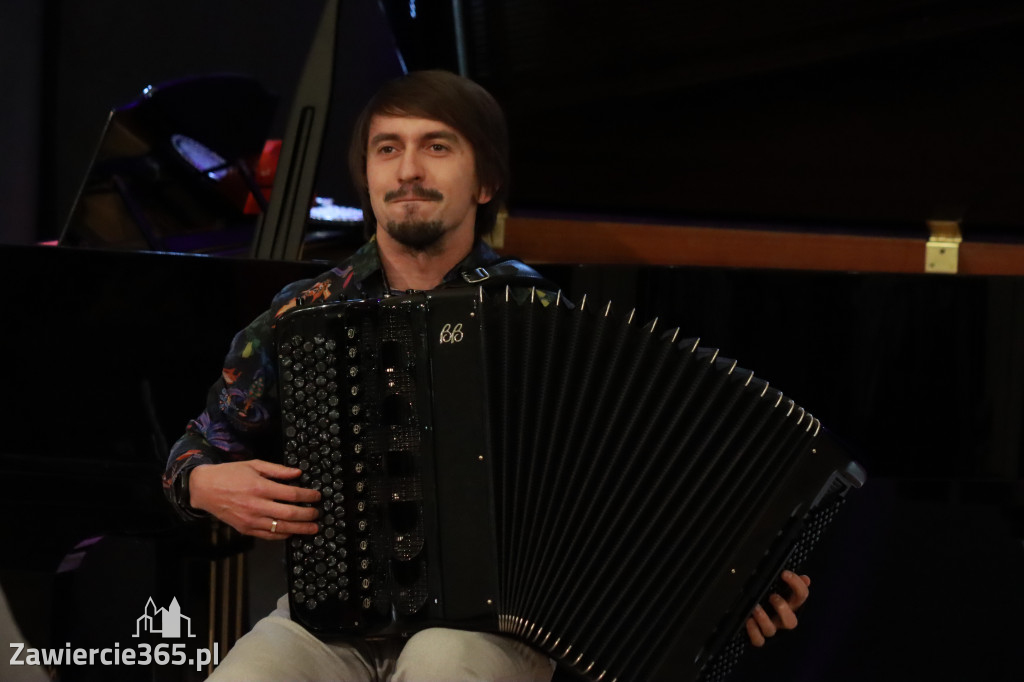 Fotorelacja: Od Etno do Opery – koncert Filharmonii Jurajskiej w Zawierciu!