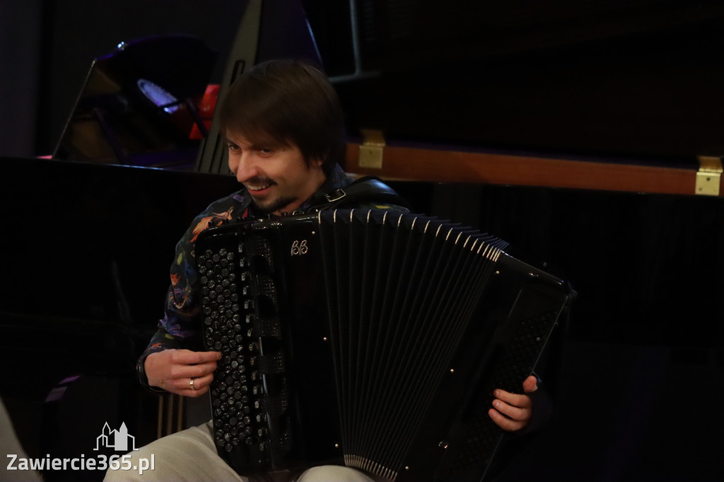 Fotorelacja: Od Etno do Opery – koncert Filharmonii Jurajskiej w Zawierciu!