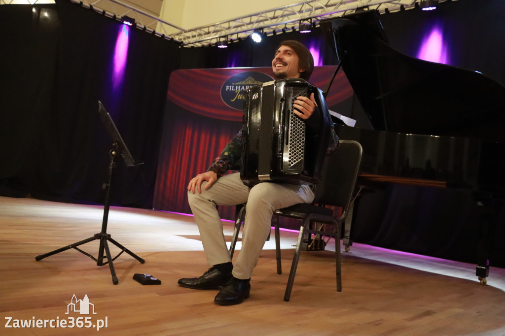 Fotorelacja: Od Etno do Opery – koncert Filharmonii Jurajskiej w Zawierciu!