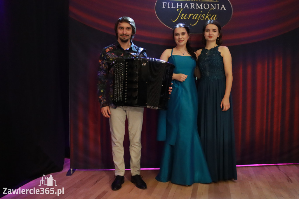Fotorelacja: Od Etno do Opery – koncert Filharmonii Jurajskiej w Zawierciu!