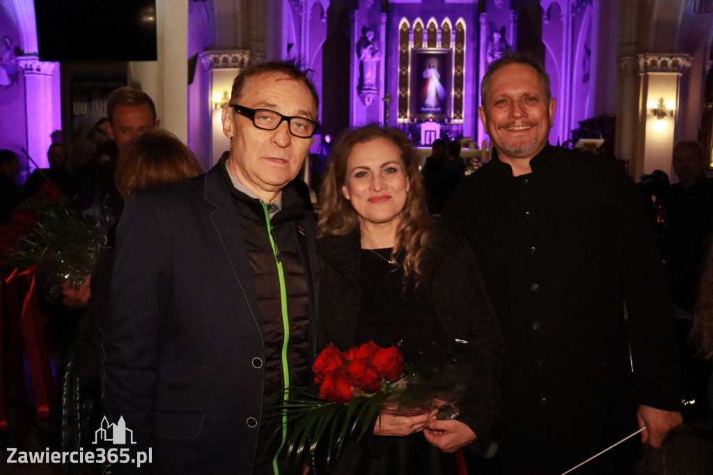 Fotorelacja IV: III Festiwal Wiesława Ochmana w Zawierciu - Koncert w Bazylice