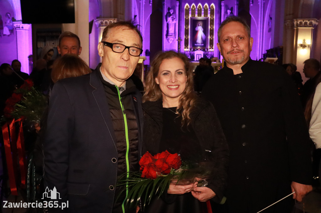Fotorelacja IV: III Festiwal Wiesława Ochmana w Zawierciu - Koncert w Bazylice