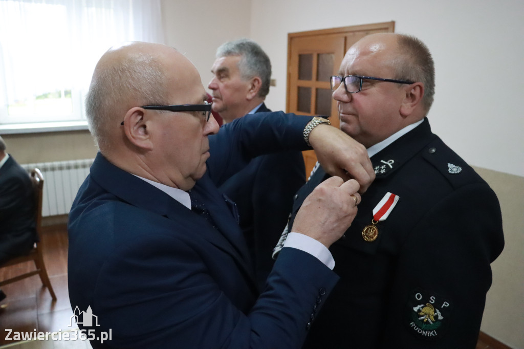 Fotorelacja I: 20-lecie zawierciańskiego Stowarzyszenia Emerytów i Rencistów Policyjnych
