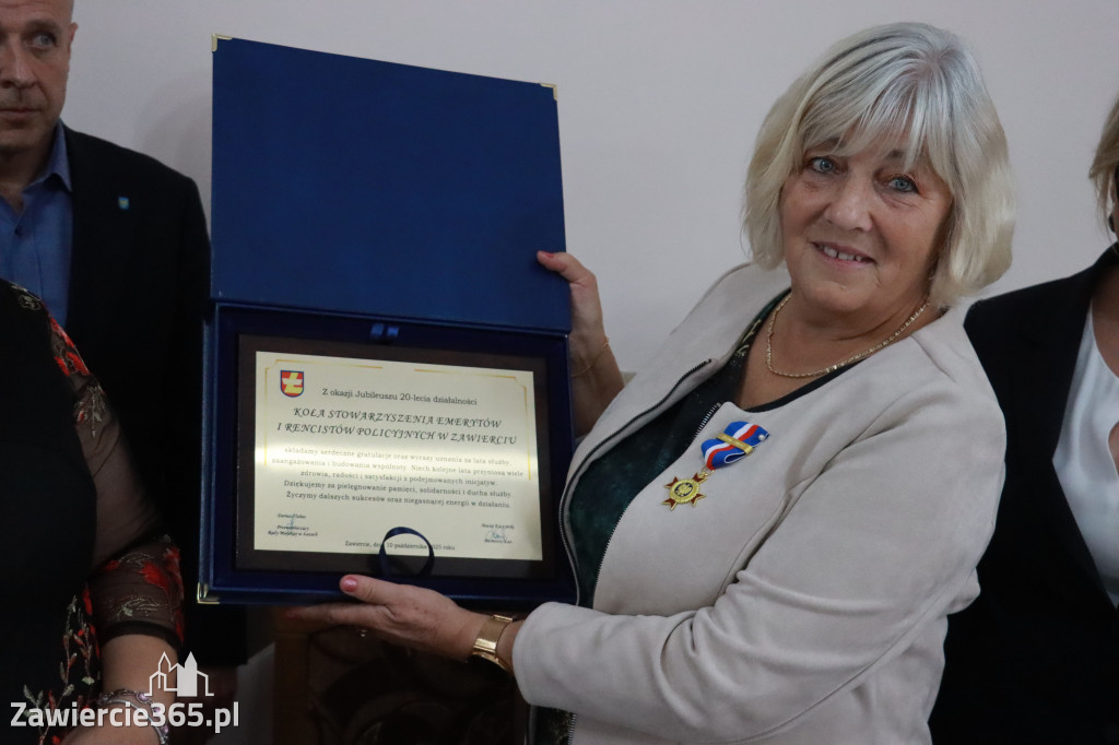 Fotorelacja II: 20-lecie zawierciańskiego Stowarzyszenia Emerytów i Rencistów Policyjnych