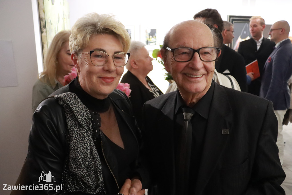 Fotorelacja: Wernisaż „I każdy może to zobaczyć - OD FIGURACJI DO ABSTRAKCJI” w MOK Zawiercie
